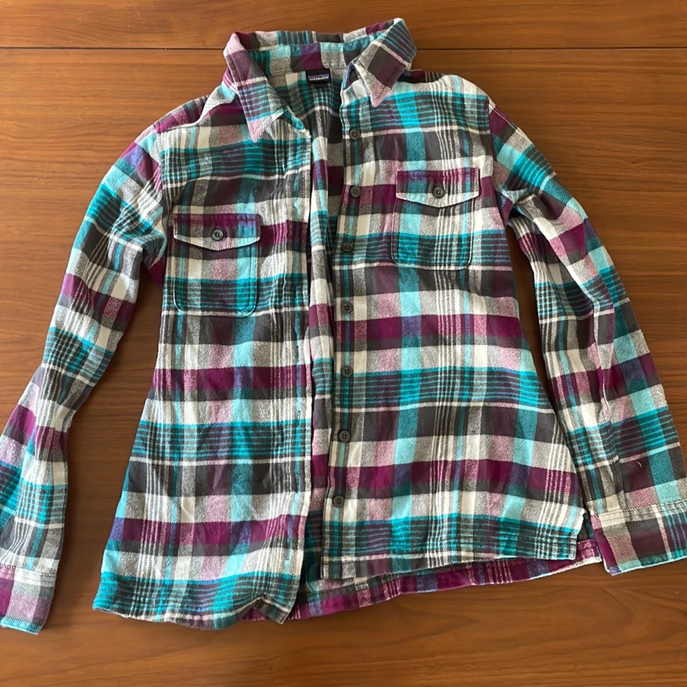 Patagonia Plaid Flannel Button Up